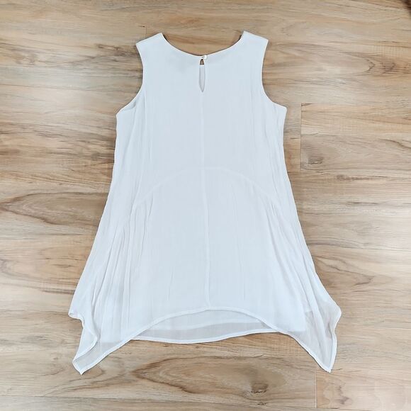 🔹️Fever White Gauzy Asymmetric Sleeveless Top Small - Picture 2 of 10